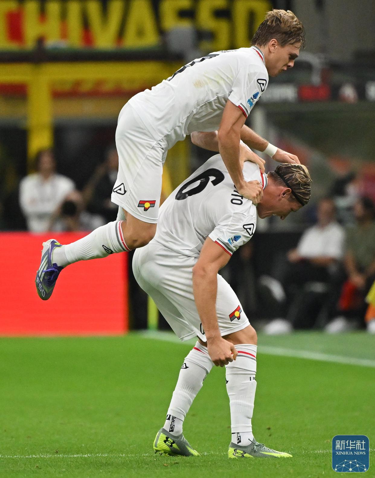 包含AC米兰训练开放日，赛前造点机会引欢呼，法甲在即，细节决定成败的词条