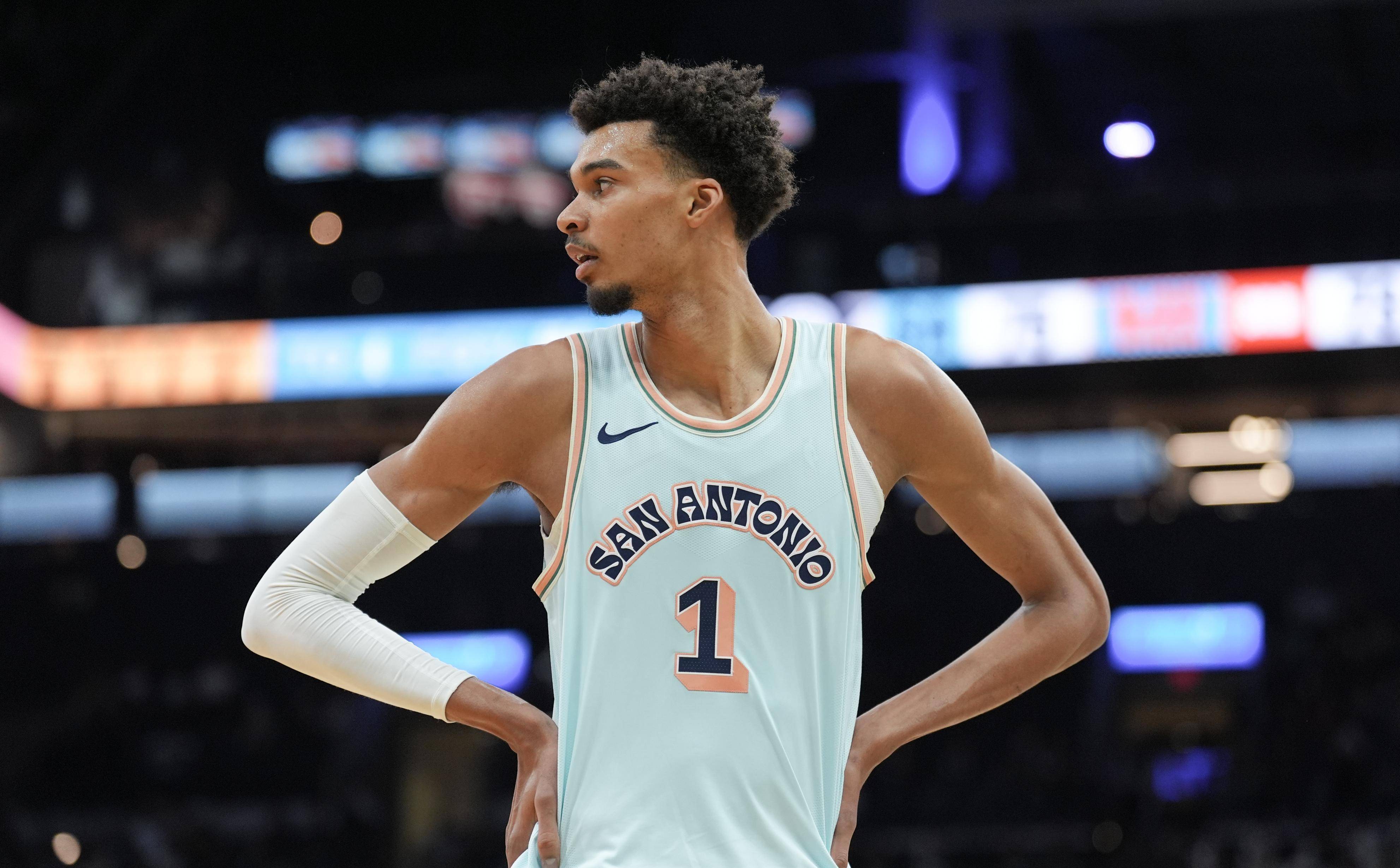 金年会下载-关于集结日体能课后；纽卡斯尔伤情更新备战NBA常规赛；压力陡增；团队化学反应显著的信息